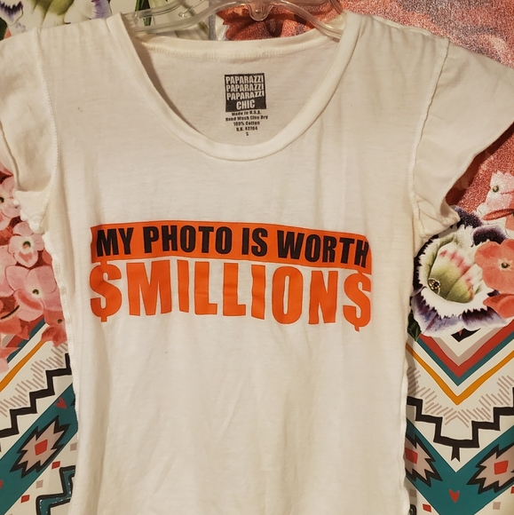 Soft Tee - Picture 2 of 5